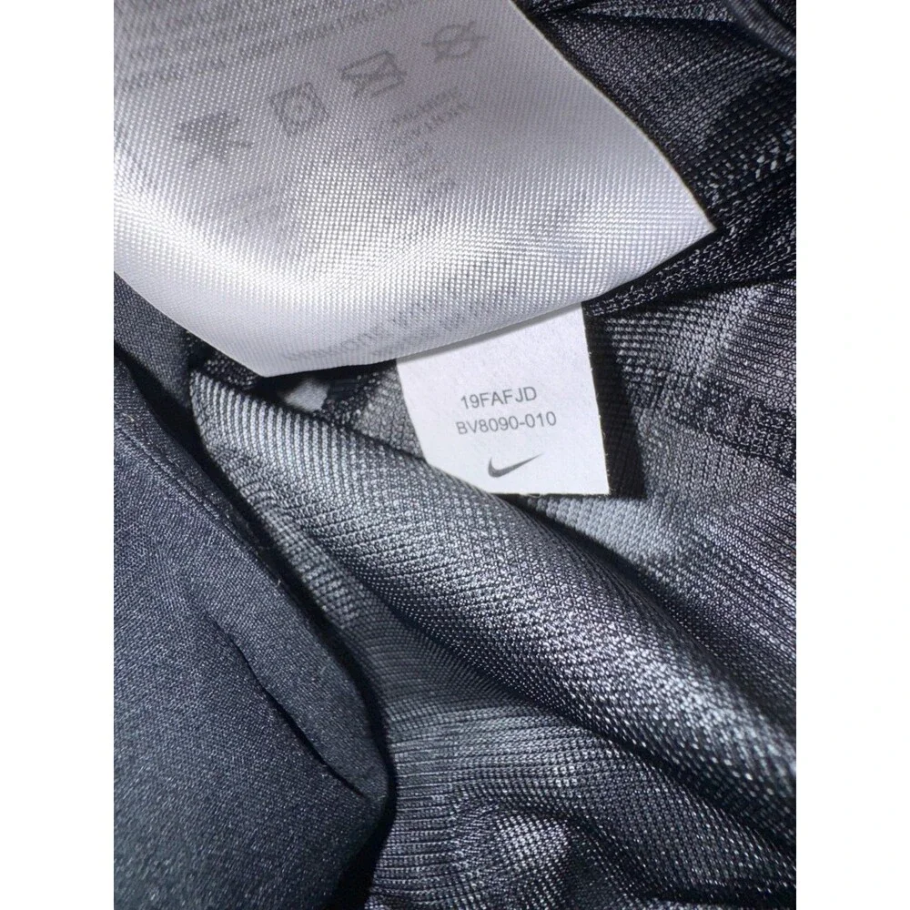 Nike 100% authentic